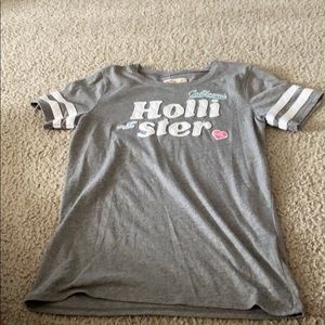 grey hollister shirt